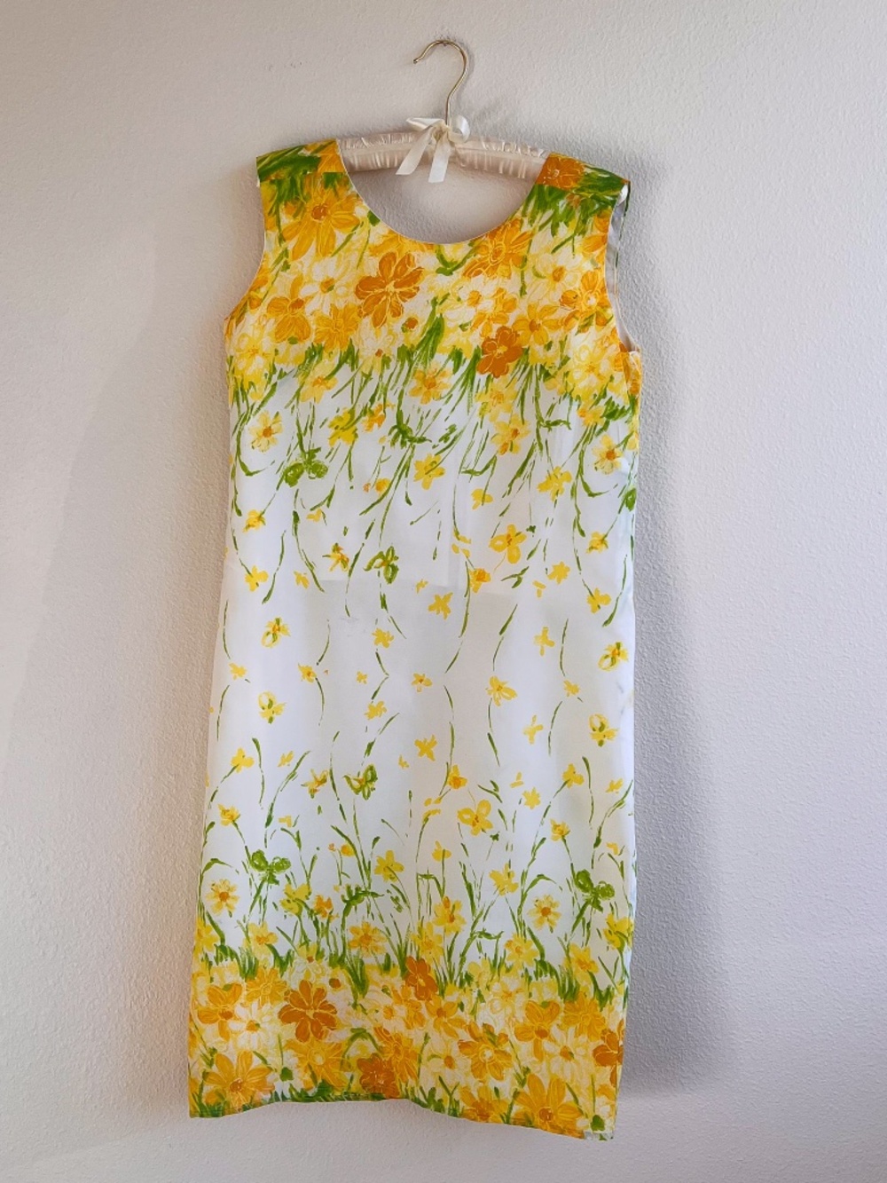 Vintage 1960s Yellow Floral Print Spring Dress (M) - Picture 5 of 13